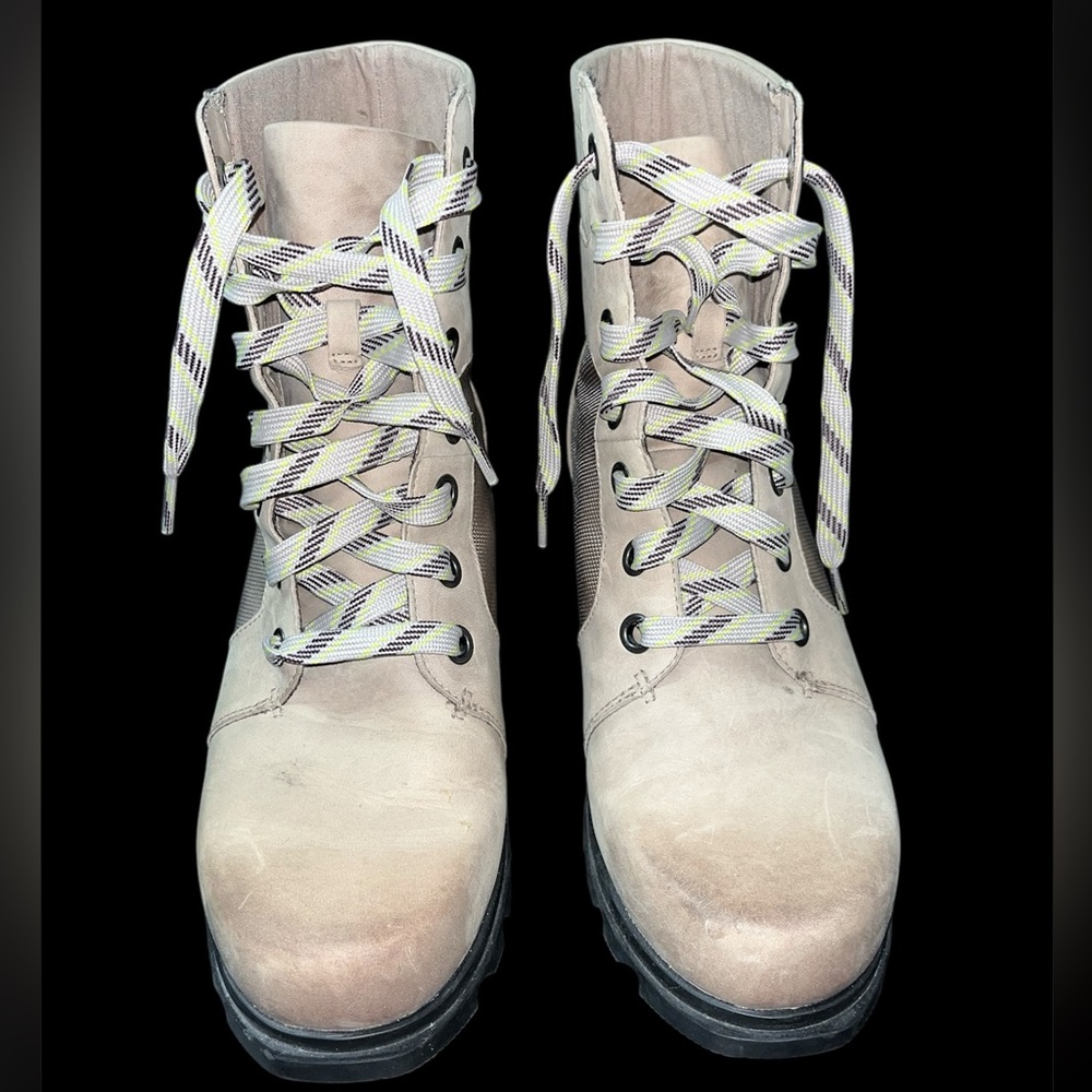 Sorel Joan of Arctic Wedge III Lexie Bootie-size 11 in Omega Taupe